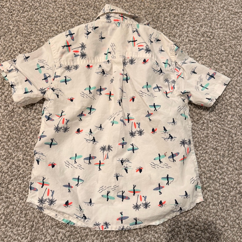Tucker + Tate Boys White Short Sleeve Button-Down Shirt - Surfers - Picture 4 of 6